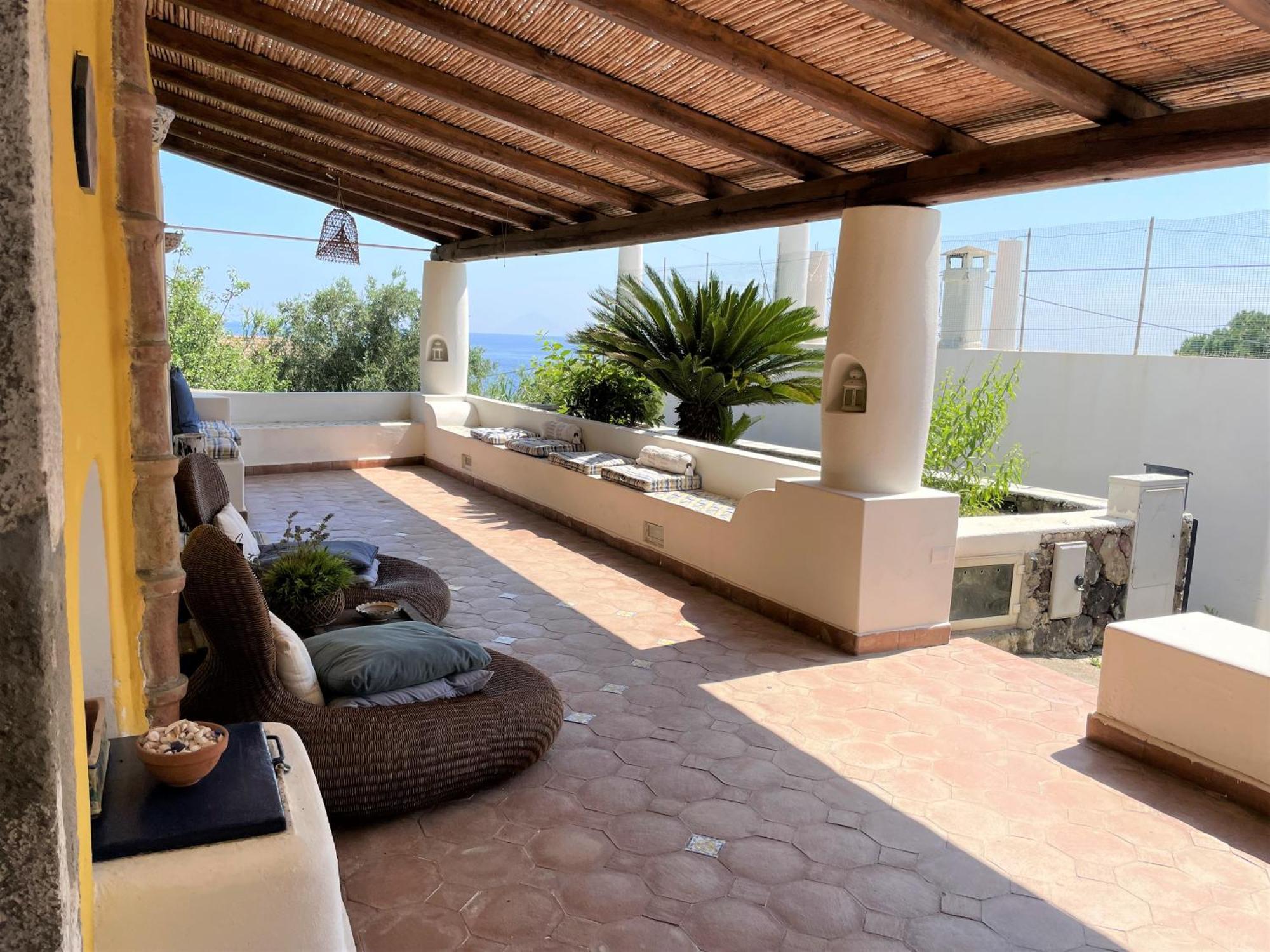 La Casa Sul Porto Di Santa Marina - Isole Eolie