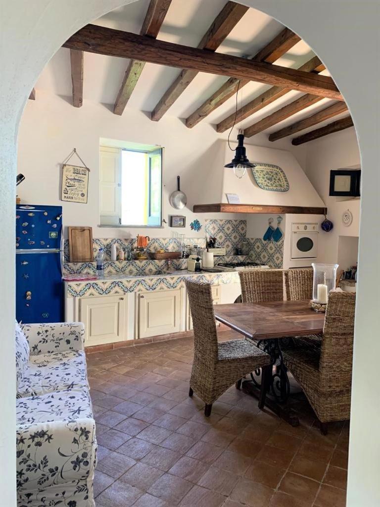 La Casa Sul Porto Di Santa Marina - Isole Eolie Ferienhaus